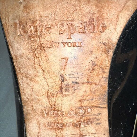 Kate Spade Gold Accent Heels Size 7 - Picture 7 of 7